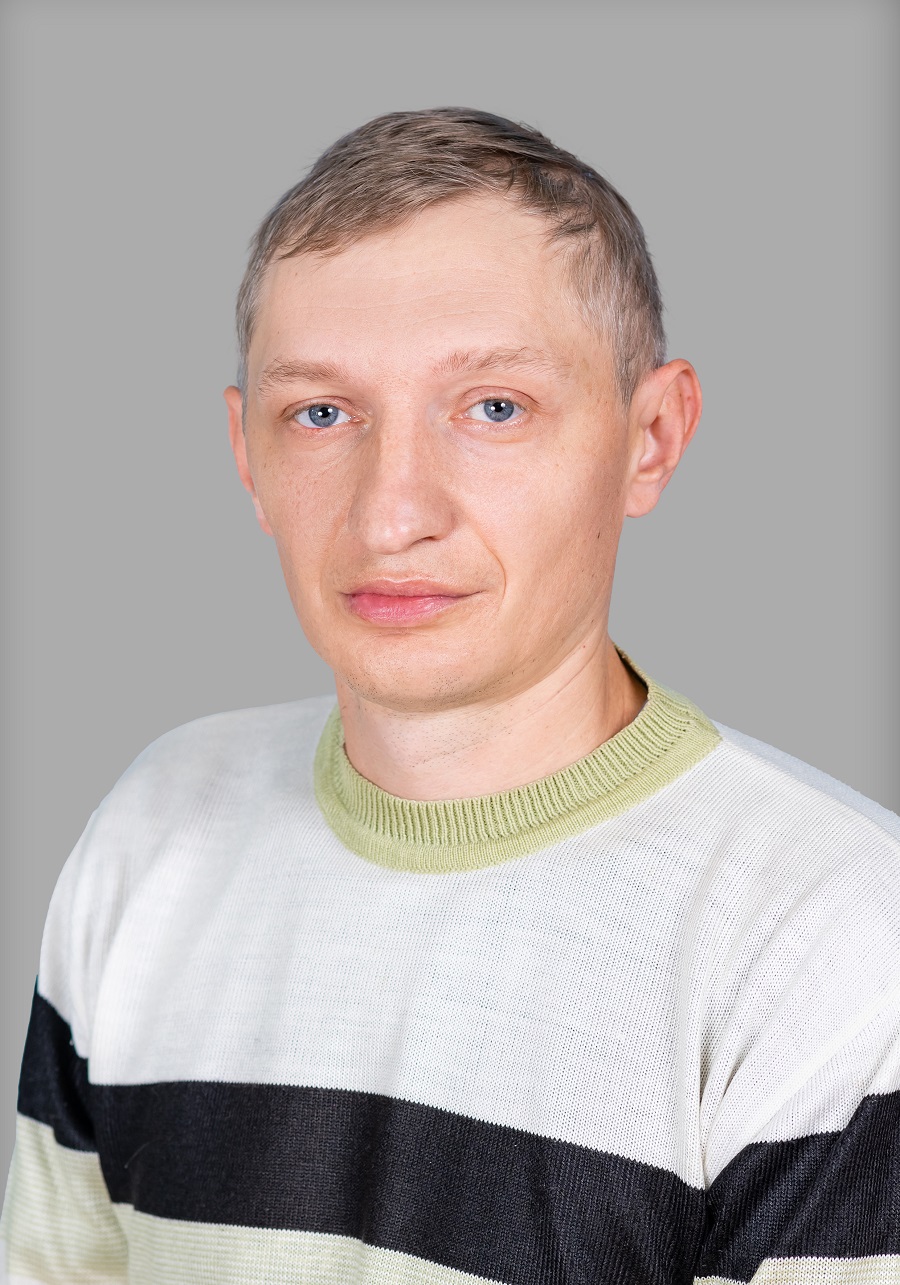Артеменко Александр Сергеевич.