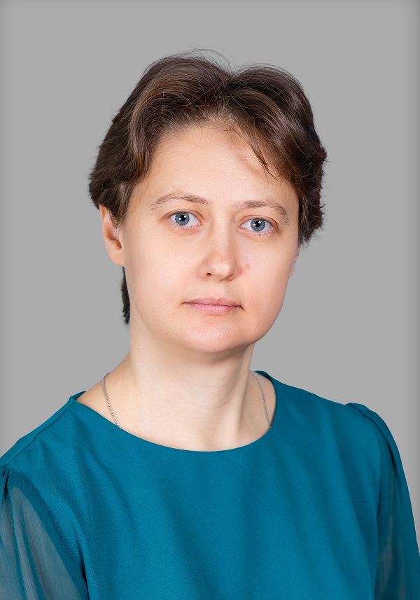 Стулина Олеся Вениаминовна.