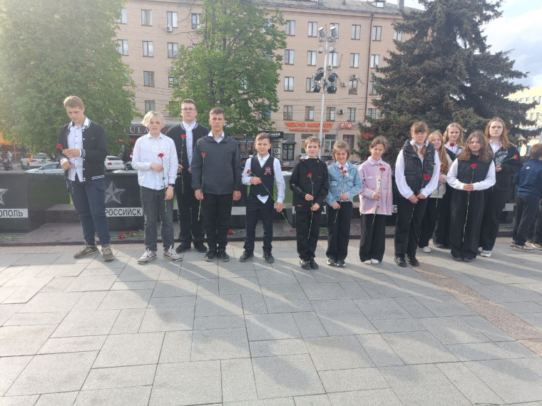 «Подвиг народа в Туле».